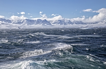 Sturm im Eismeer